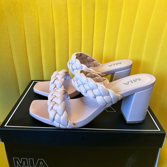 MIA Mules - Picture 2 of 4